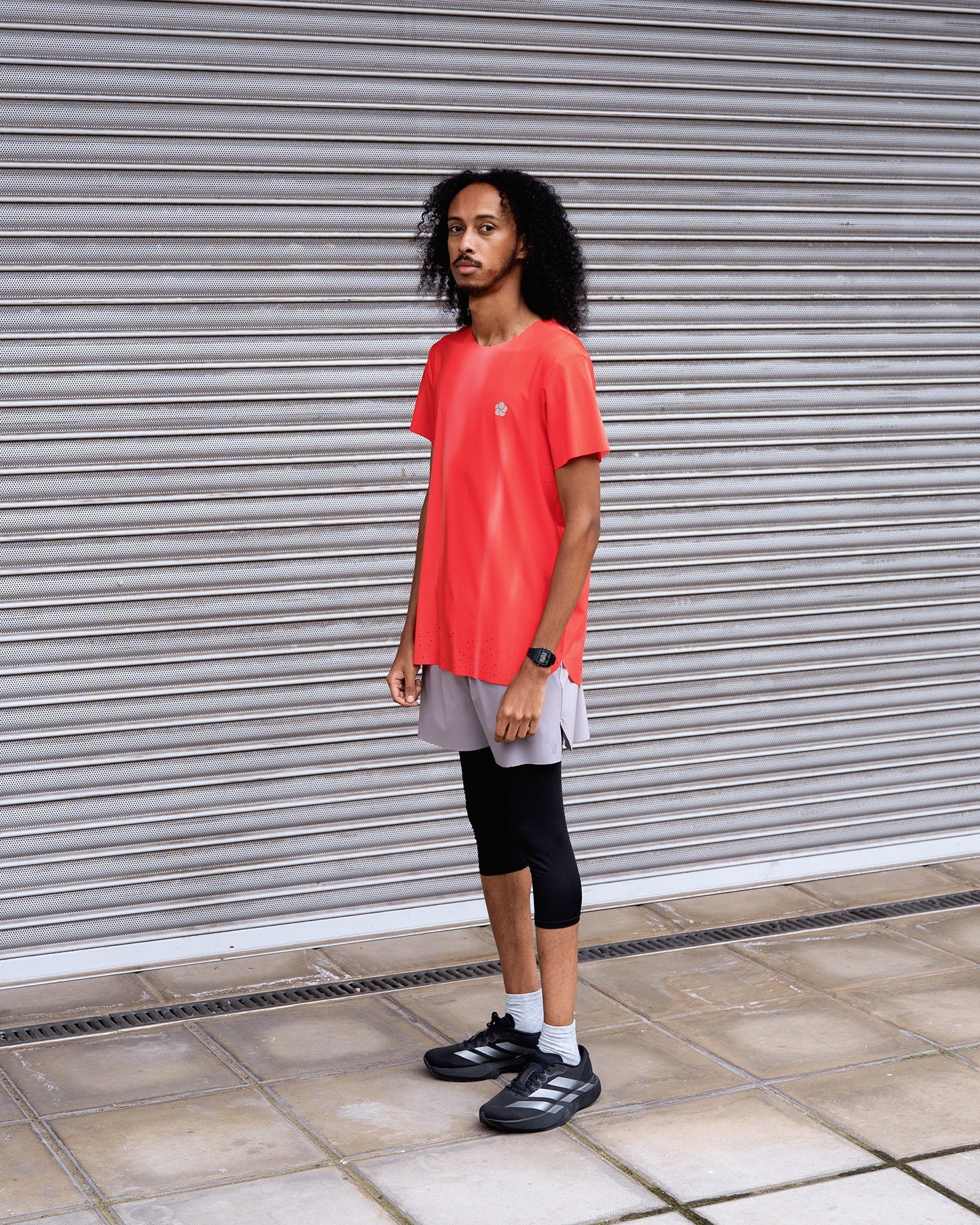 THE FEATHERLIGHT RACE TEE